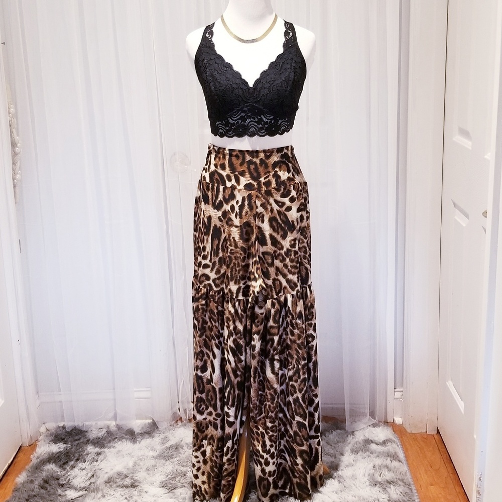 The hanger Flowy Cheetah print pants